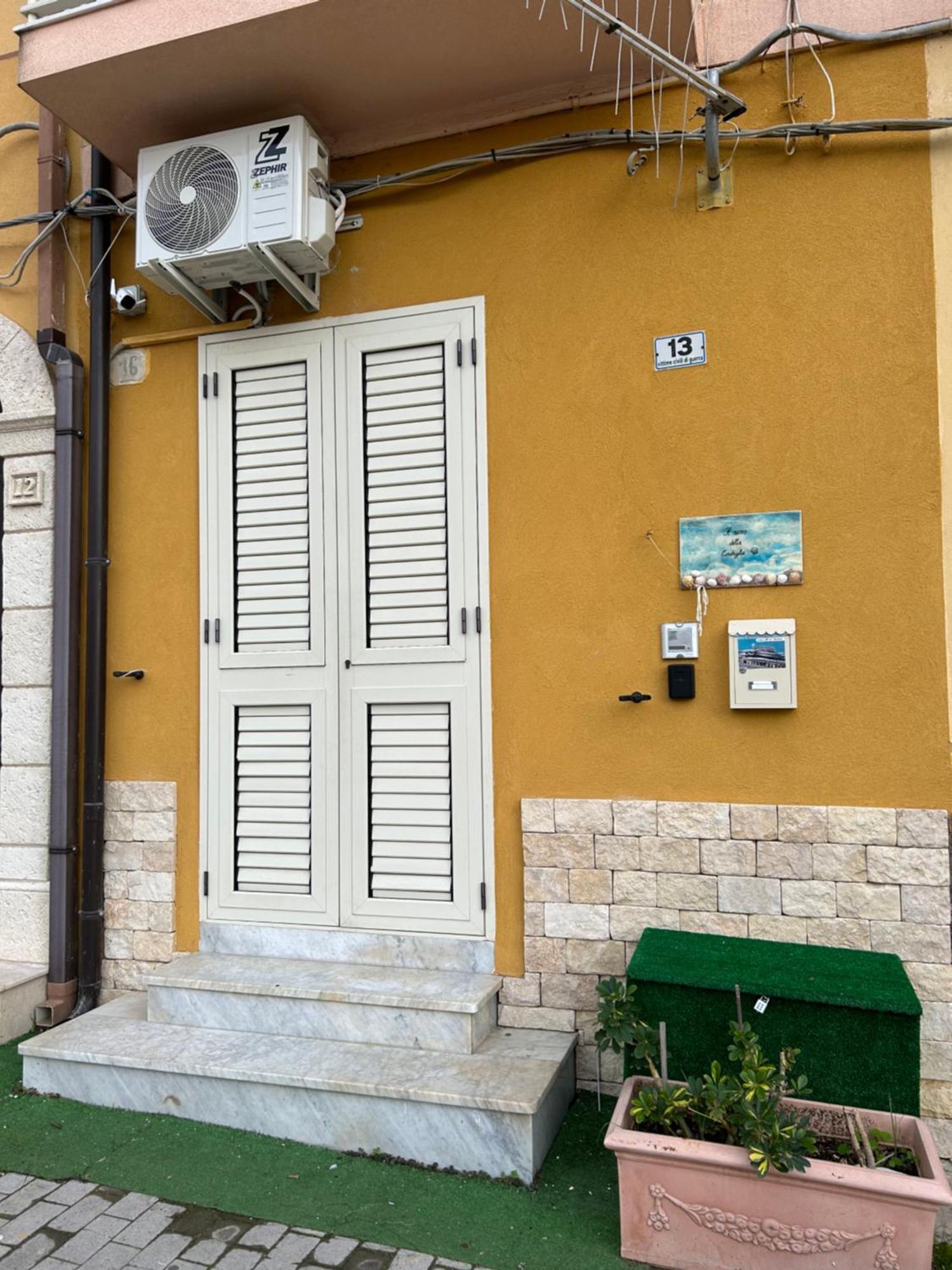 Il Suono Della Conchiglia Hotel Gela Exterior photo